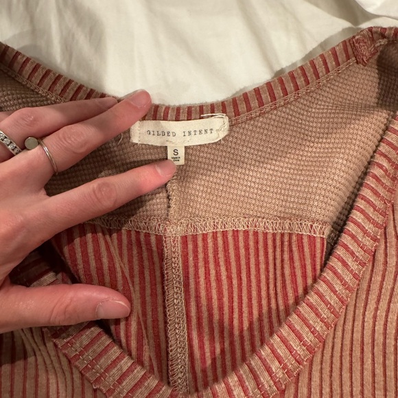 Guilded Intent  Ribbed sweater - Picture 4 of 5